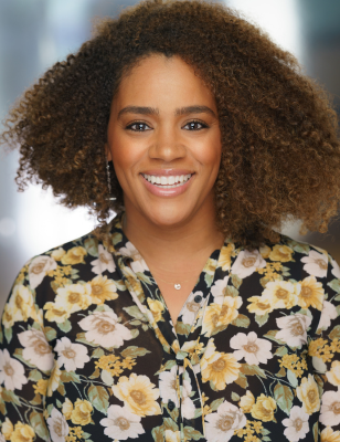 Headshot of Vanessa Domenichelli